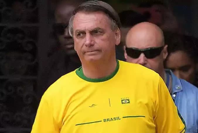 Bolsonaro diz que não há direita sem ele no Brasil: ‘Juntam quantos no aeroporto?’