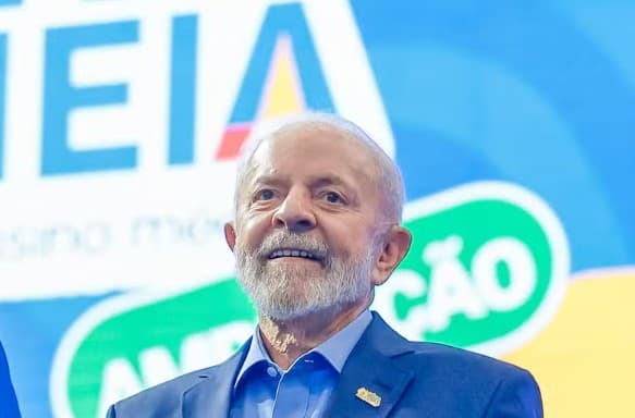 Lula sofre acidente doméstico, machuca a cabeça e cancela ida à Rússia