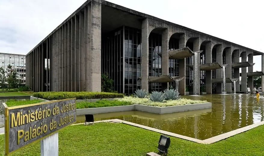 Dezessete pessoas foram presas por supostos crimes eleitorais, diz Ministério da Justiça