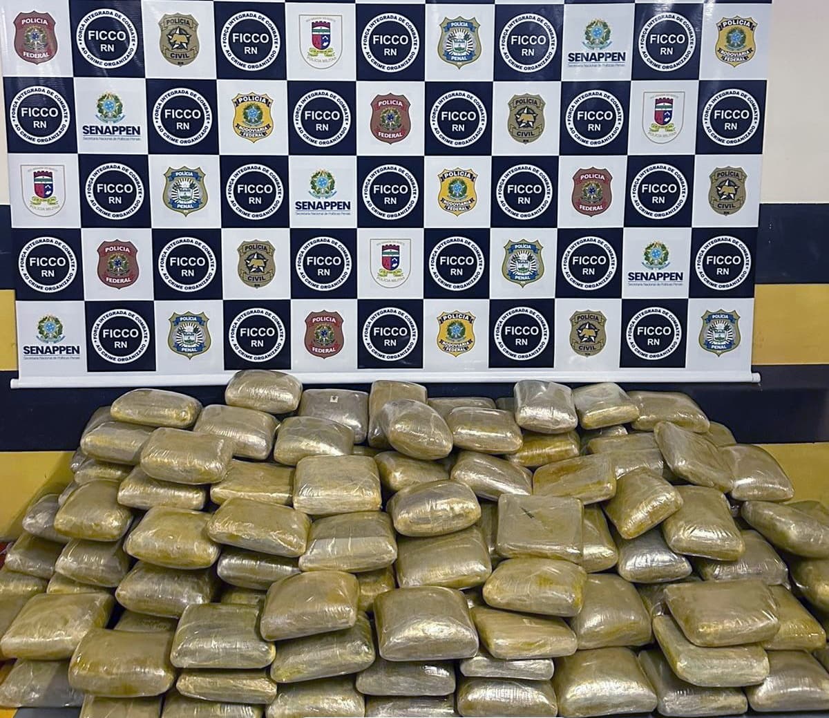 Forças policiais fazem apreensão recorde de skunk avaliada em R$ 4,8 milhões no RN; dois homens foram presos