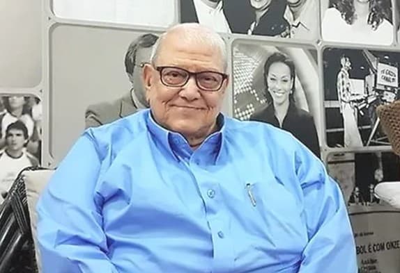 Morre o humorista Ary Toledo, aos 87 anos