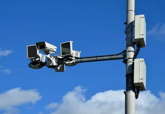 Condutores têm até 29 de novembro para pedir devolução de multas ao Detran; entenda