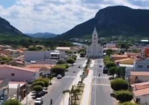 Prefeito de Parelhas diz que já começou a indenizar pacientes infectados em mutirão de cataratas