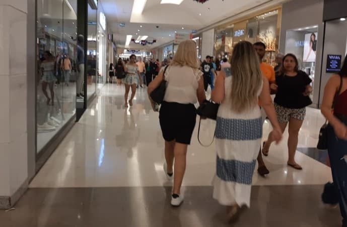 Feriado da Padroeira de Natal: veja funcionamento do comércio e serviços públicos nesta quinta-feira (21)