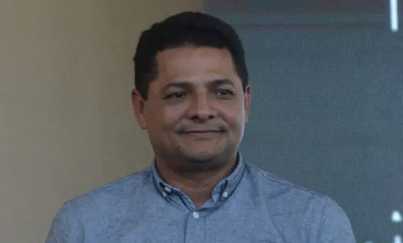 CALOTE? Gestão de Eraldo, O Ingrato, não paga juros de empréstimo e contas da Prefeitura de São Gonçalo podem ser bloqueadas