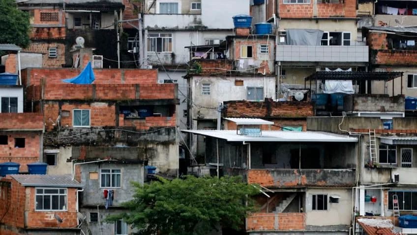 Governo Lula investirá R$ 7 bilhões em urbanização de favelas