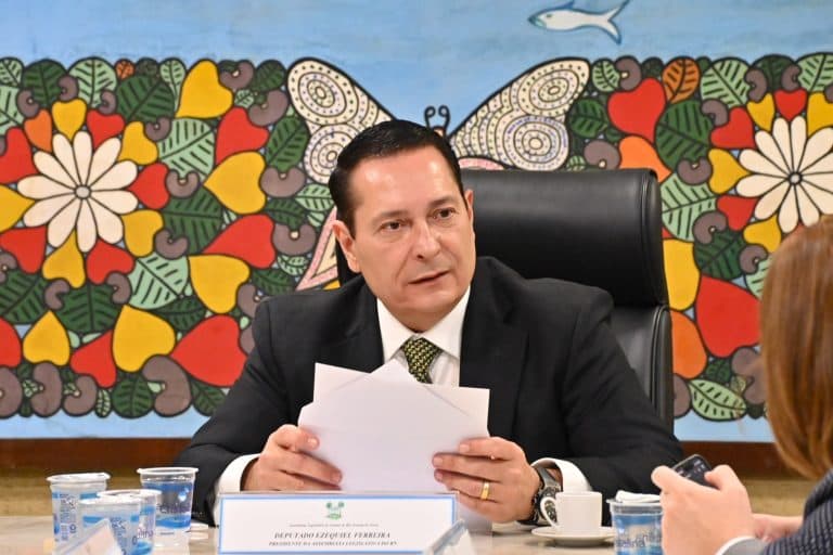 Ezequiel Ferreira é reeleito presidente da ALRN