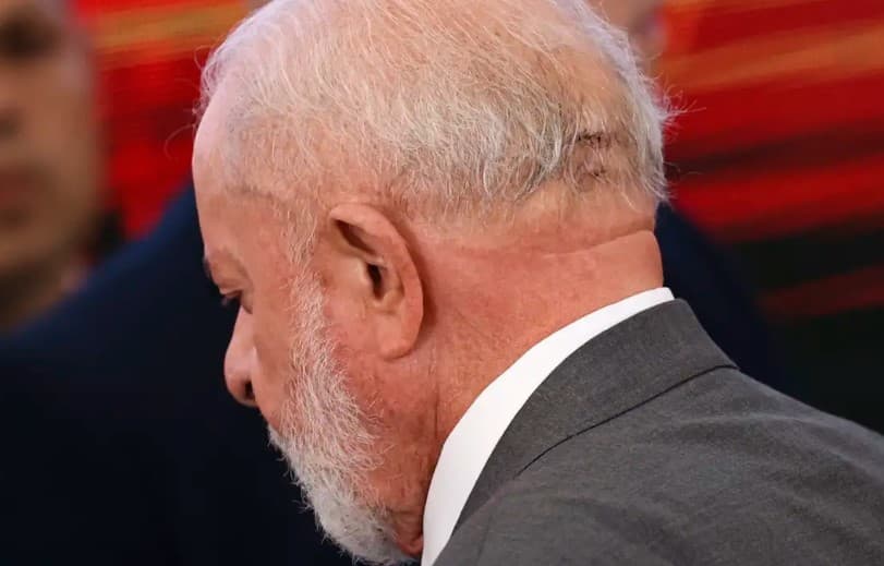 Lula permanece sem sintomas duas semanas após queda e exame feito neste domingo apresenta estabilidade (3), diz boletim médico