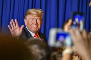 Câmara dos Deputados dará medalha de mérito Legislativo a Donald Trump