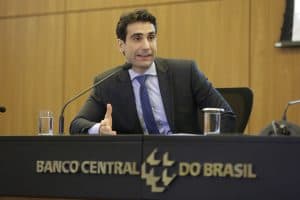 Até indicado de Lula ao BC refuta narrativa do governo sobre dólar