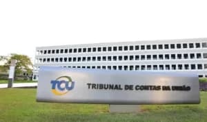 Auditoria do TCU pede bloqueio do programa Pé-de-Meia