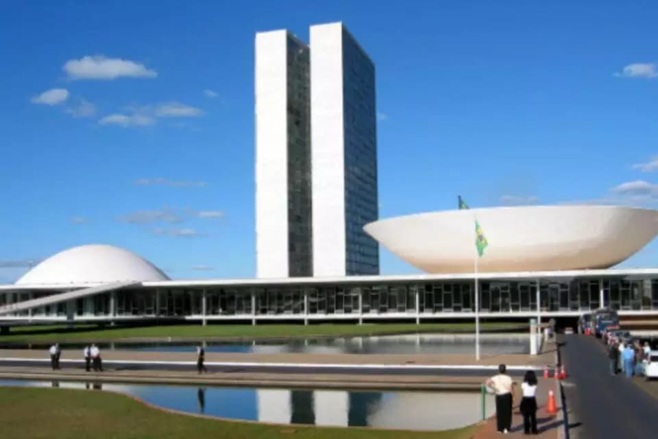Tramitação do pacote de medidas para enquadrar STF morre no Congresso