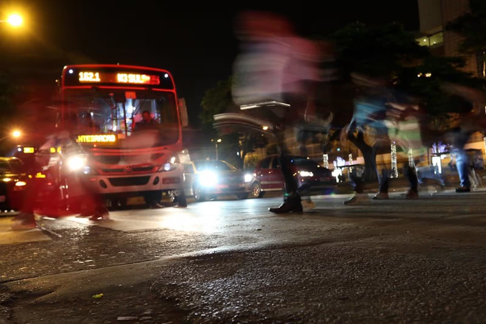 Emergências do SUS recebem, em média, 22 vítimas de trânsito por hora desde 2019 no Brasil