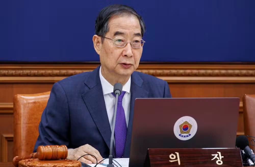 Parlamento da Coreia do Sul aprova impeachment de presidente interino