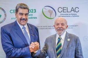 Maduro deseja “rápida recuperação” a Lula após cirurgia