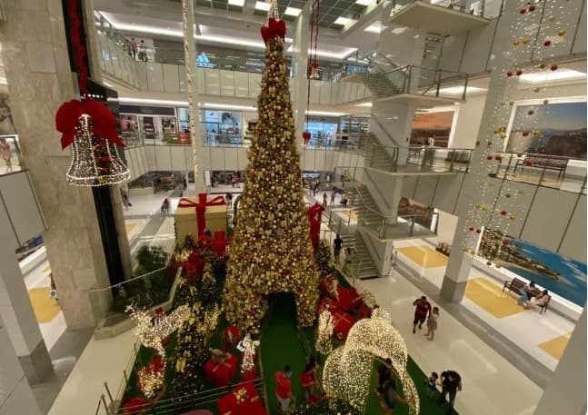 Confira o que abre e fecha no comércio nos dias 24 e 25 de dezembro em Natal
