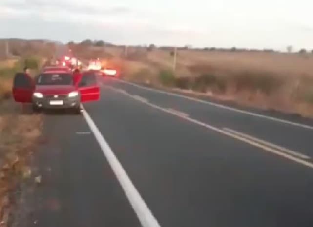 Duas pessoas morrem e sete ficam feridas após carro capotar na BR-226 no interior do RN