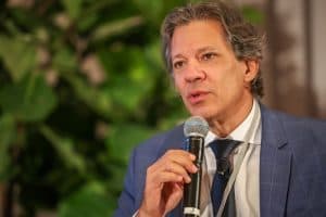 “Intervenções do Banco Central foram corretas”, diz Haddad sobre dólar