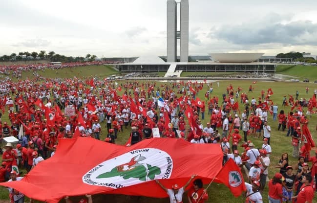 PACOTE ‘ANTI-INVASÃO': CCJ da Câmara aprova uso de força policial contra invasores de propriedades, mesmo sem ordem judicial