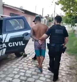 Membros de facção criminosa presos em Mossoró trocavam recados escrevendo mensagens em páginas de uma Bíblia