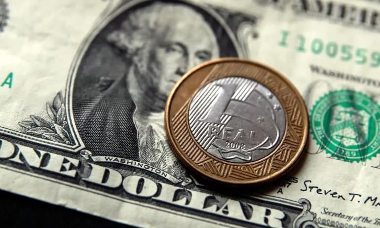Após dólar fechar a R$ 6,18, BC fará leilão extra à vista na próxima quinta (26), de até US$ 3 bilhões