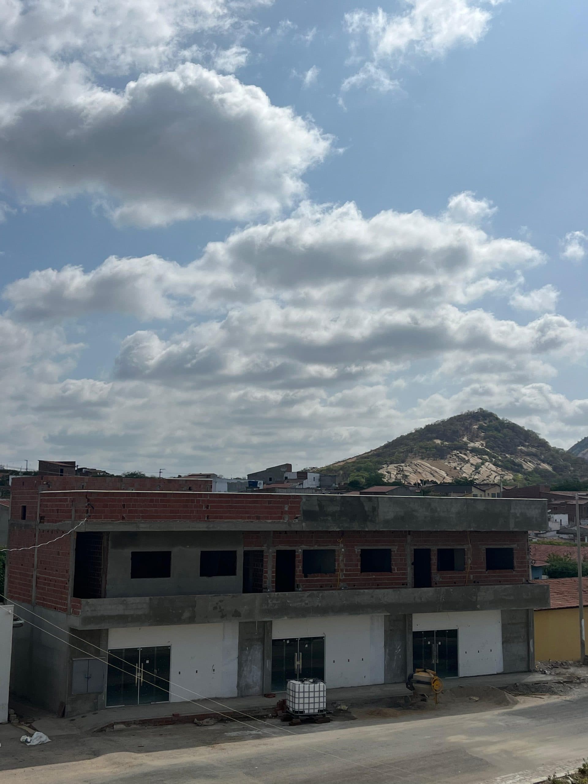 [IMAGENS] Prédio construído em Alexandria levanta suspeitas