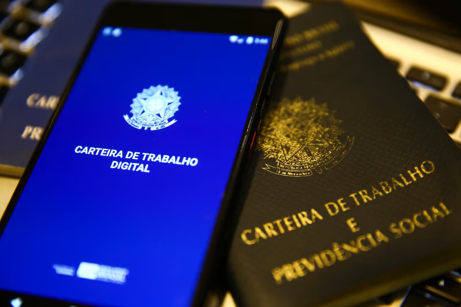 Salário mínimo de R$ 1.518 passa a valer a partir desta quarta-feira