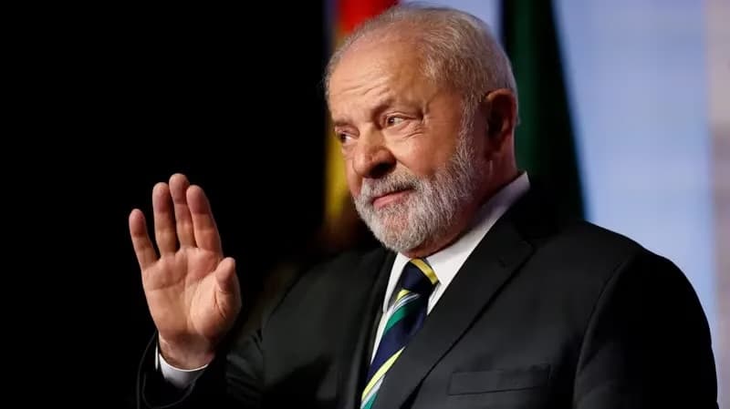 Após críticas a Bolsonaro, Lula eleva gastos no cartão corporativo e mantém sigilos de cem anos no patamar do antecessor