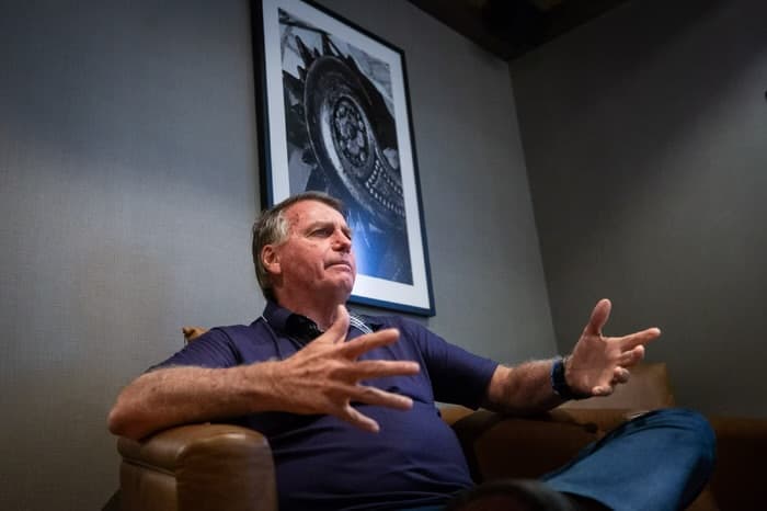 Novo advogado de Bolsonaro fala em investigação enviesada e sem provas