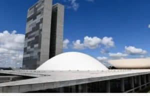 PT e PL preparam troca de lideranças no Congresso