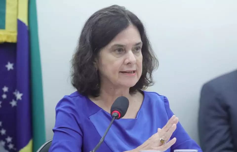 PT e centrão disputam o Ministério da Saúde