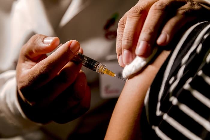 Governo bate recorde e incinera 3 vezes mais medicamentos e vacinas
