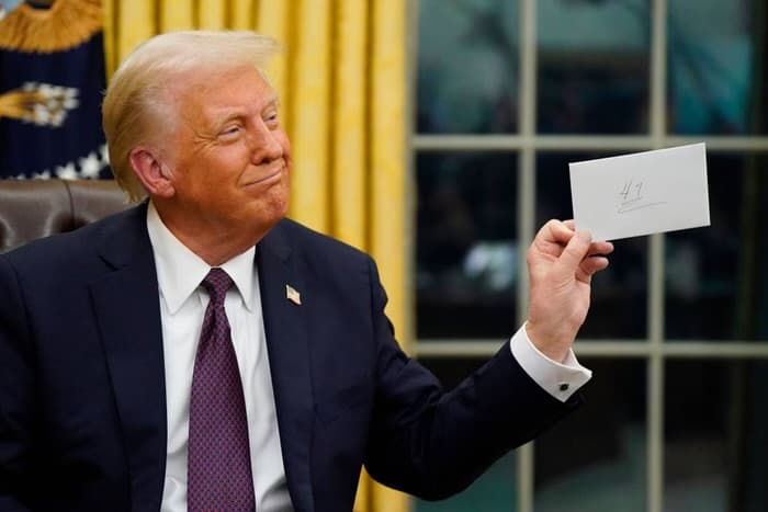 Trump inicia gestão com mais de 100 medidas e risco de judicialização