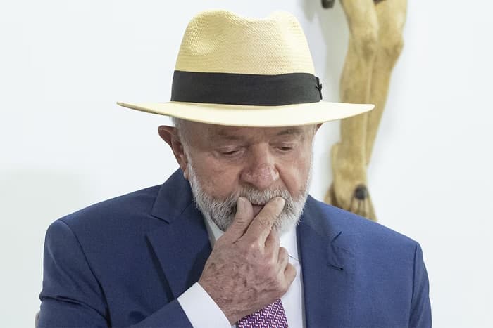 Após crise do Pix, governo volta a apanhar nas redes