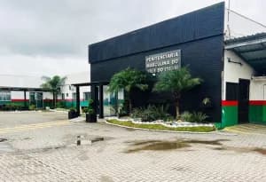 Presídio em Santa Catarina decide liberar 301 detentos após chuvas alagarem cadeia