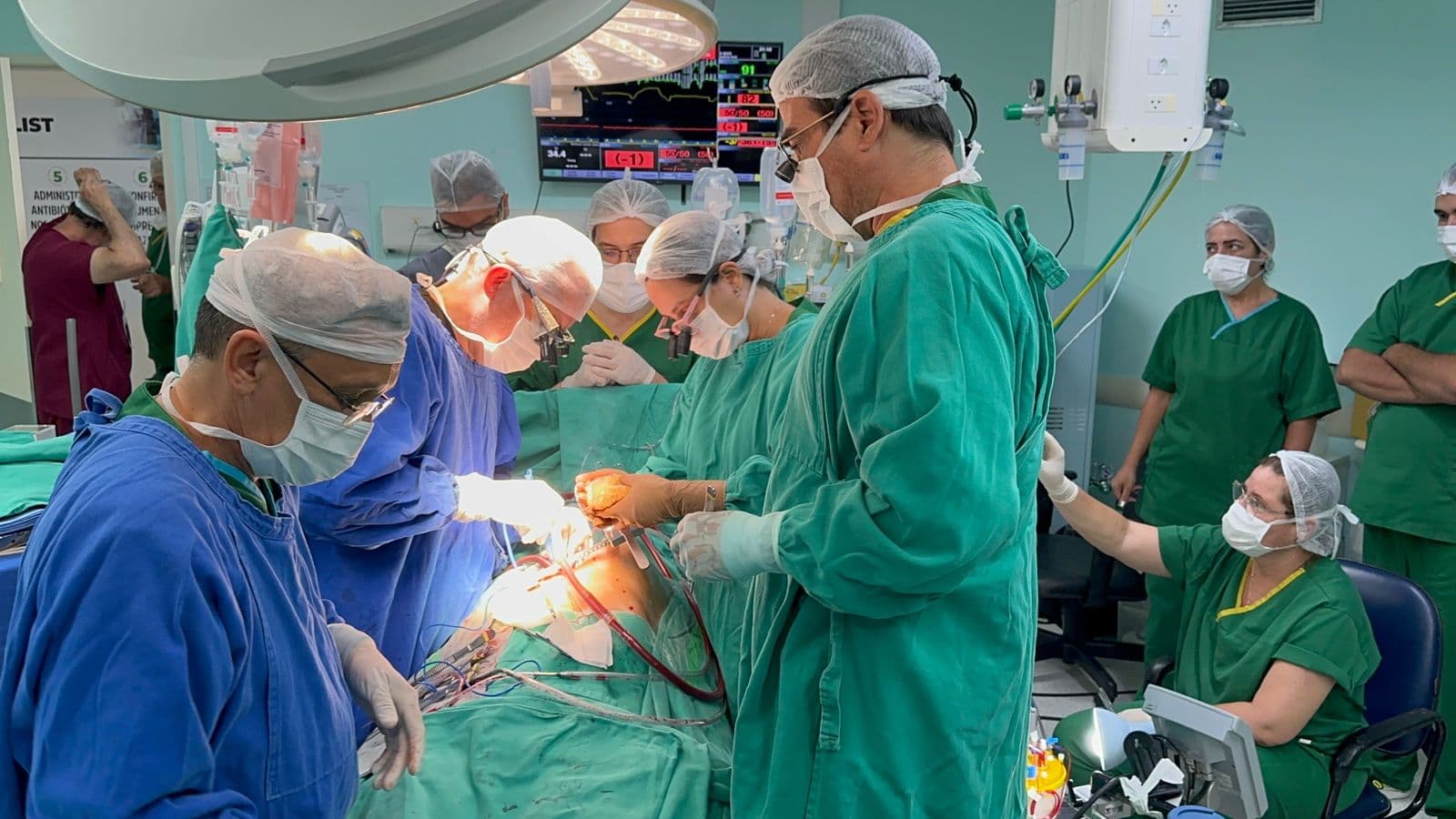 VÍDEOS E FOTOS: Primeiro transplante de coração de 2025 no RN é realizado em Natal e estado zera fila de transplantes cardíacos