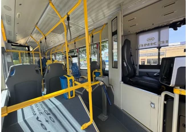 Ônibus elétrico se envolve em acidente de trânsito durante fase de teste na Grande Natal