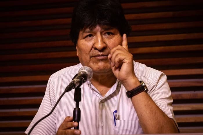 Justiça da Bolívia pede prisão de ex-presidente Evo Morales