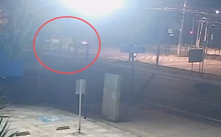 VÍDEO: Motociclista morre em acidente envolvendo carro em retorno proibido em Natal