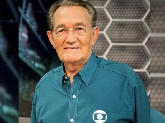 Diagnosticado com tumor no pâncreas, Léo Batista está internado na UTI