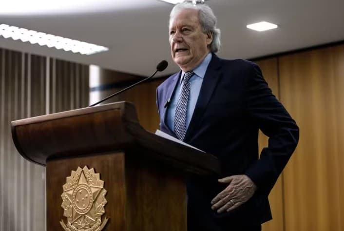 Lewandowski detalha em portaria regras para o uso de força; Decreto que prevê força física e armas de fogo como último recurso de policiais