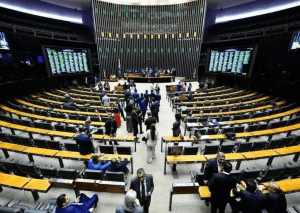 Reforma da renda: deputados se antecipam ao governo e apresentam projetos