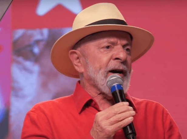 Lula diz que “extrema-direita” tornou Petrobras símbolo de corrupção
