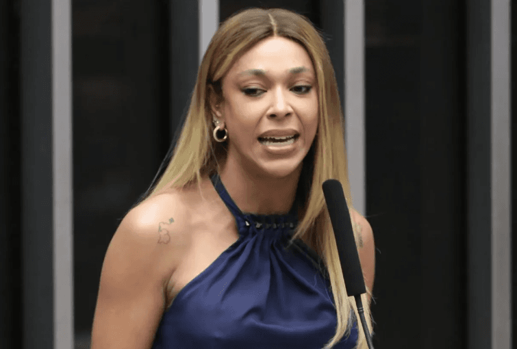 PEC do 6×1: Erika Hilton retoma debate e deve protocolar texto nesta terça