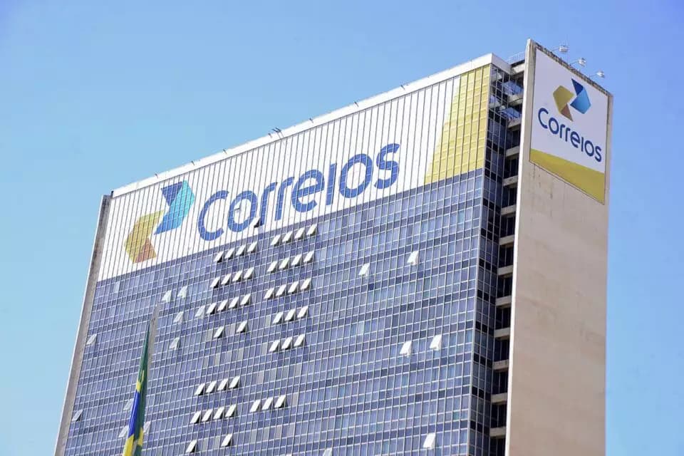 Correios já começam 2025 dando prejuízo: R$500 milhões somente em janeiro