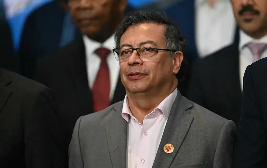 Presidente da Colômbia afirma que cocaína não é pior que uísque e que droga é ilegal por ser da América Latina