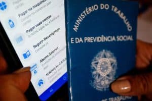 Pedidos de seguro-desemprego superam pandemia e têm maior nível desde 2016