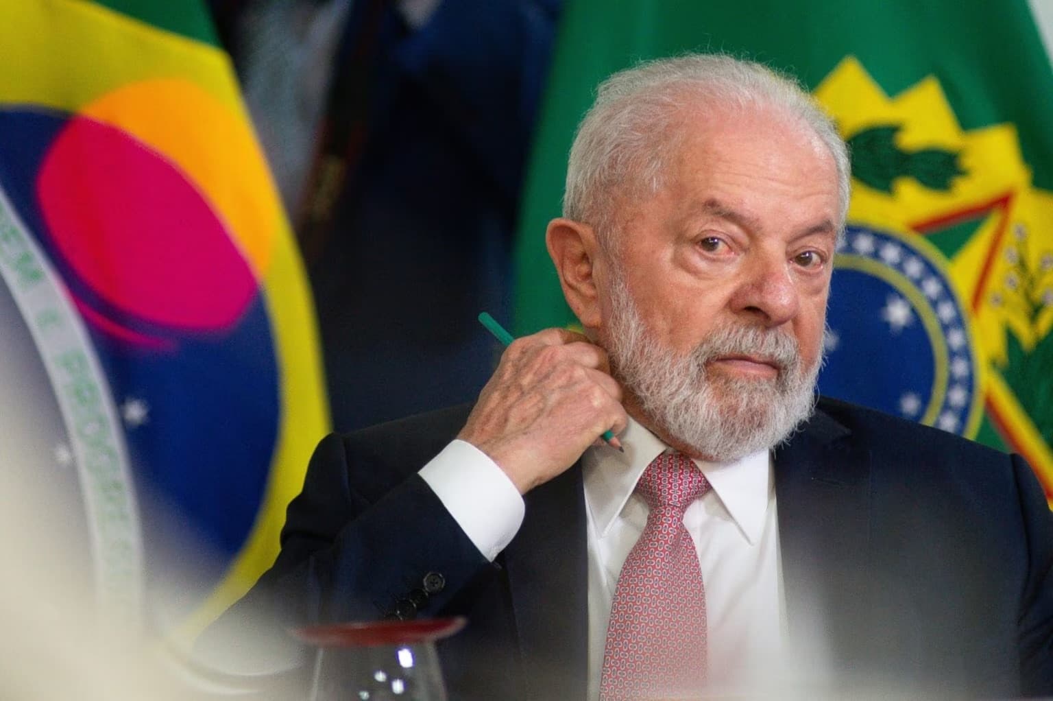 ALERTA VERMELHO NO PLANALTO: Lula Enfrenta o Pior Índice de Aprovação de Sua Carreira Presidencial