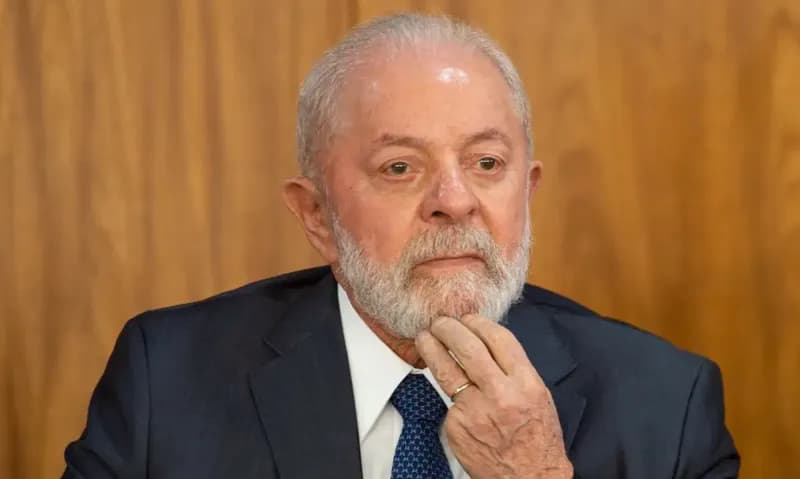 Especialistas veem Lula deslocado do tempo e dos dilemas atuais