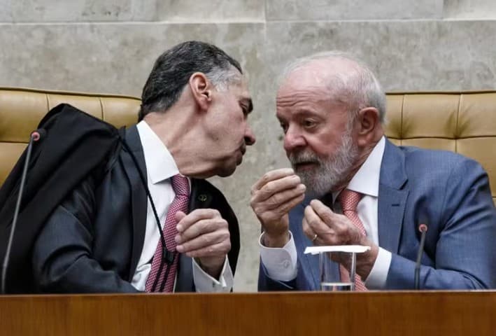 Expectativa de denúncia contra Bolsonaro adia jantar com Lula, PGR e STF